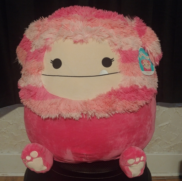 Squishmallows Accessories - DAMAGED Caparinne Bigfoot Squishmallow 24"
